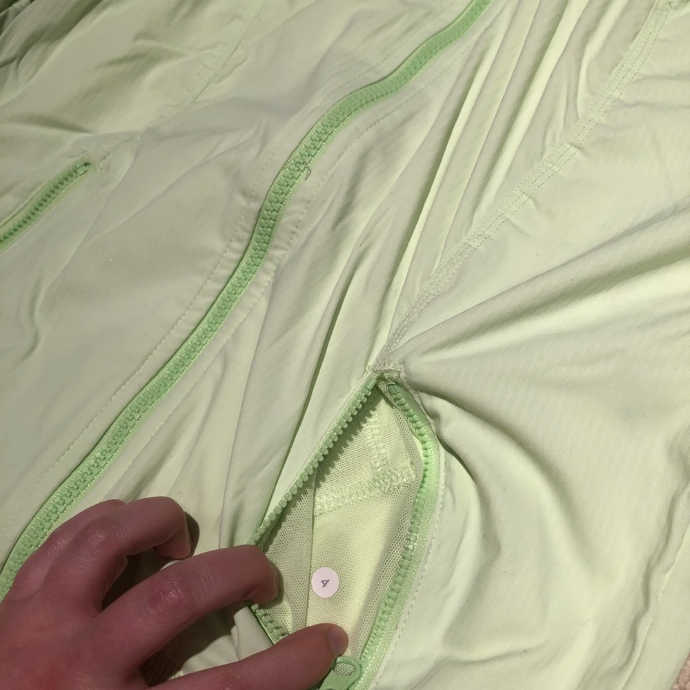 Lululemon jacket - Picture 7 of 8